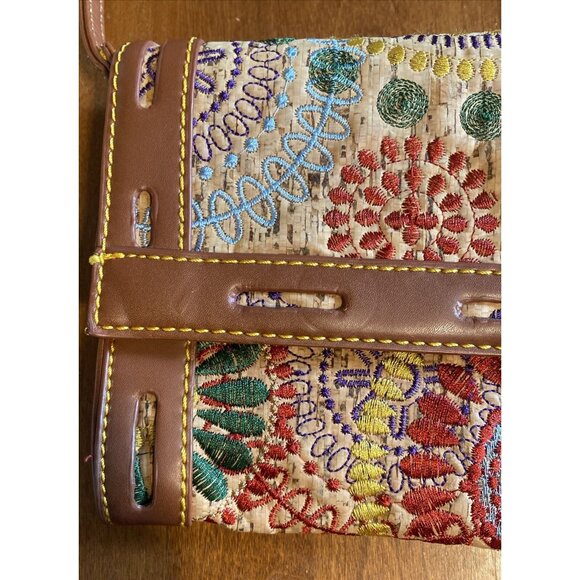 Sondra Roberts Cork Clutch, Bag, Purse Embroidered Detailed Snap Rectangular Med - Picture 3 of 16